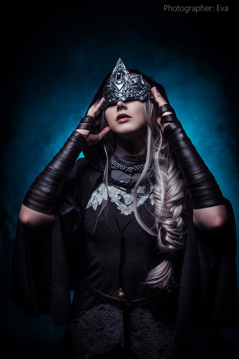 Illustration for article titled Even Dark Souls Cosplay Is Hard